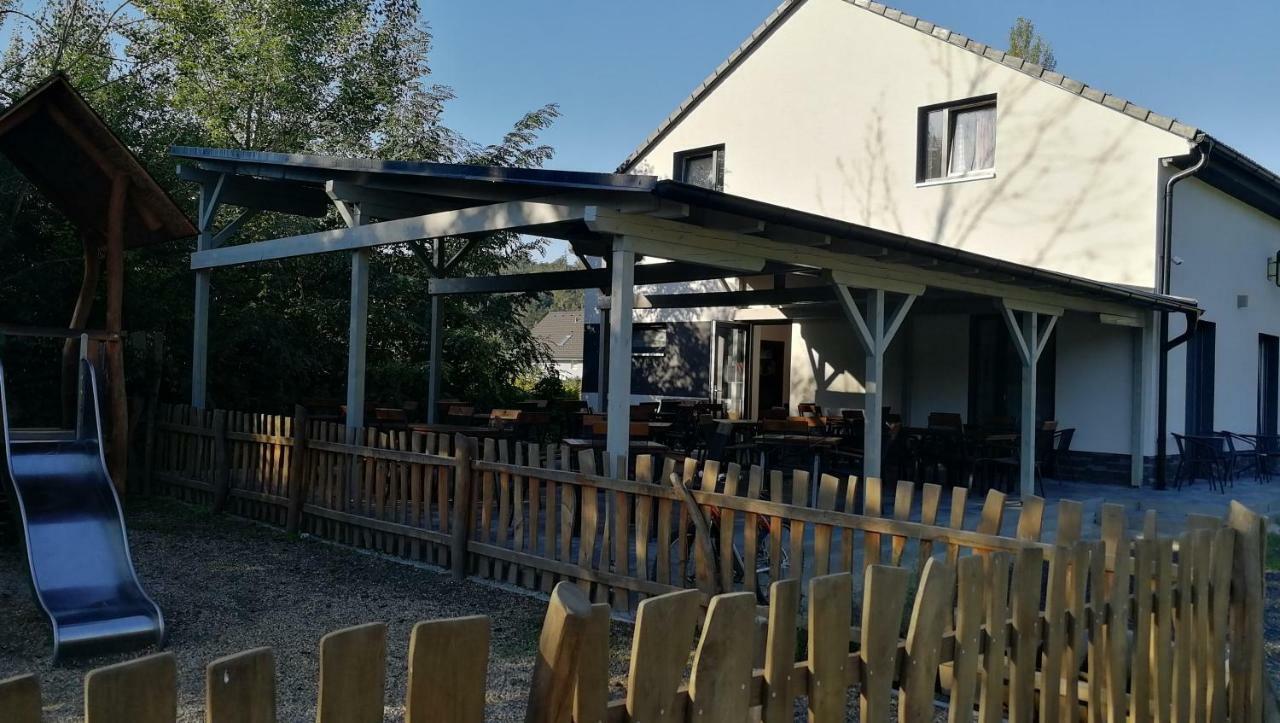 Penzion U Brazdu Ivancice Buitenkant foto